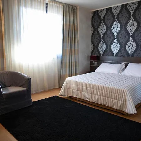 Castahotel Hotel 4*