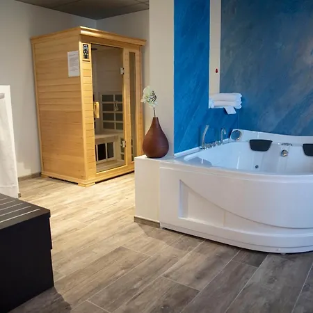 Castahotel Hotel 4*